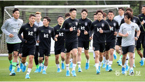 [청계천옆 사진관] 축구 국가대표팀 투표 못해 지방선거 투표율 떨어진다?
