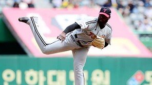 연속 QS 깨진 소사…동료들 있으매