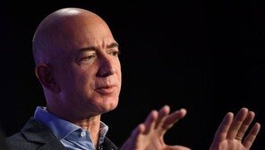 아마존 CEO, 제프 베조스 "달을 식민지화 하겠다" 구체적 발표 