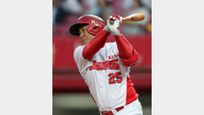 위기의 KIA 살린 이범호, 이게 베테랑의 품격이다