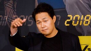 [포토] 박성웅 ‘깡패 아니고 형사입니다~’