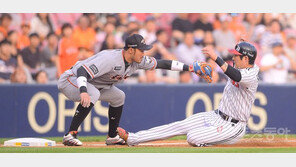 [포토] 오지환 ‘공보다 빠르게!’