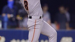 [포토] 정근우 ‘소사의 무실점을 깨는 적시 2루타’