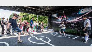 갤럭시 러 스튜디오 ‘VR 축구게임’ 체험장