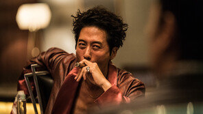 [스타, 명예의 전당] “섬뜩하고 치명적인 컷”…‘인생 악역’ 남기고 떠난 ‘구탱이형’