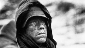 ‘6·25전쟁 목격자’ 사진작가 덩컨 102세로 별세