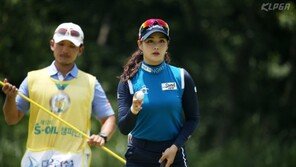 91번째 첫 승 꿈 꾸는 ‘필드 바비인형’ 박결 