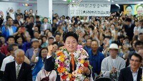 제주도지사 연임 성공한 무소속 원희룡 “권력에 의지 않고 도민만 바라볼 것”