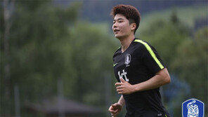 기성용 vs 포르스베리, 중원전쟁에 명운 걸렸다