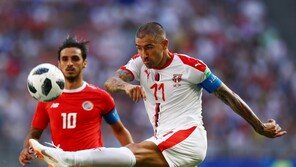 세르비아, 콜라로프 프리킥 골로 코스타리카 전 기선 제압