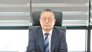 [비즈포커스]100㎏ 견디는 ‘유럽형 경첩’ 출시… 글로벌 시장 조준