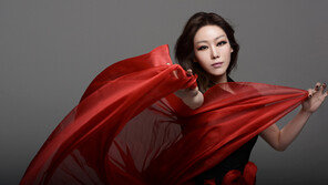 ‘팝페라퀸’ 이사벨, 태극전사 3연속 응원콘서트