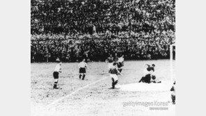 [월드컵 퍼스트 히스토리④] 제2회 월드컵 결승행 원했던 히틀러, 3위 차지한 獨선수들 구속 지시
