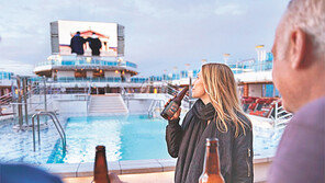 알래스카의 웅장한 빙하와 마주하다