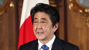 “아베 화법은 신호등 무시 화법” ‘사학 스캔들’ 답변에 뿔난 日네티즌들