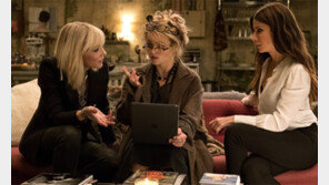 남자 기죽이는… 여성 무법자들과 액션 소녀 떴다