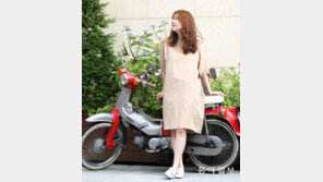 김금희 “상처 딛고 선 사람들의 썸타기… ‘미어캣’처럼 촘촘히 바라봤죠”