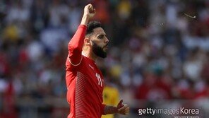 [월드컵] ‘추격골’ 튀니지 딜런 브론, 전반 24분 만에 부상 교체