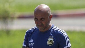 [월드컵] 英 언론 “아르헨티나, 나이지리아 전 사실상 감독 없이 치른다”