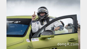 벤틀리 벤테이가, 힐 클라임 레이스서 가장 빠른 SUV로 등극