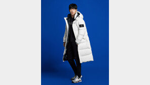 한여름에 웬 겨울파카 장사?