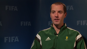 한국-독일전 주심에 우려 증가… ‘호날두 유니폼·VAR’ 논란 마크 가이거