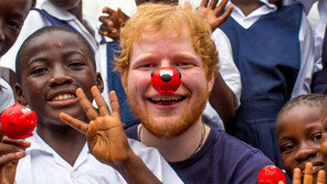 빨간 코를 달면 기부가 즐거워져요