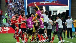 축구대표팀 귀국, 기성용은 영국행…손흥민 “약속 못 지켜 죄송”