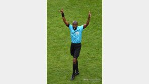 [월드컵] 일본 벨기에 전 심판진, 전원 세네갈 심판 배정