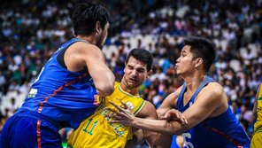 호주-필리핀 농구 경기 중 집단 난투극 13명 퇴장…해설자 “끔찍” 탄식