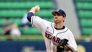 린드블럼, 류현진도 못한 0점대 WHIP 도전