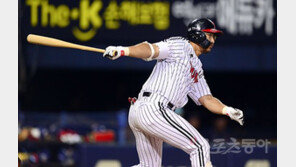 ‘기록택’ 박용택, 10년 연속 100안타 달성