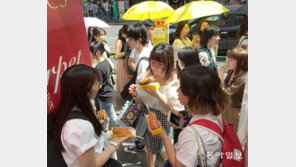 한국식 치즈핫도그, 日신주쿠 한인타운을 살리다