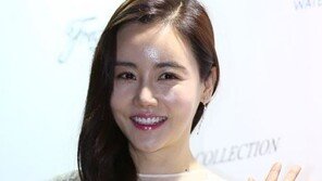 ‘연하 사업가와 열애’ 황우슬혜 누구? 뷰티상 수상한 女배우…최강 동안