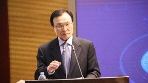 정두언 “강단 있고 기 센 이해찬, 민주당 대표 되면 정부 긴장 많이 할 것” 