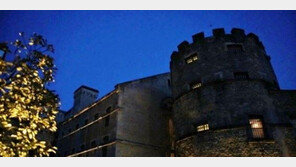 ‘런닝맨’ 유재석, 유령의 성 미션 앞두고 까칠·예민…벌칙이 뭐길래?