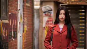 한효주, 여름 대진표 유일 여배우 ‘시선 집중’