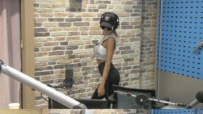 제시 몸매에 놀란 최화정 “전 세계서 가장 예뻐”, 비결 보니…