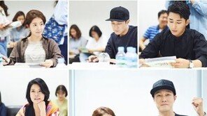 정인선, ‘내 뒤에 테리우스’ 대본 리딩…청순미모 ‘시선강탈’