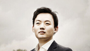 피아니스트 윤홍천 “모차르트 완벽해서 어렵지만 그 안에 인간적 매력 가득해”