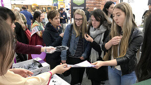 ‘옥천포도’ 뉴질랜드 식탁 공략한다