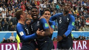 [월드컵] 프랑스, 20년 만에 결승 진출… 벨기에 1-0 꺾어