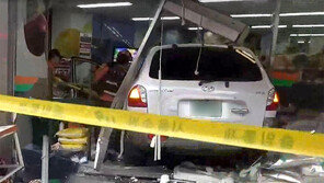 70대 운전자 차량, 행인 덮쳐 2명 사망 6명 부상