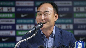 ‘희생하며 도전하는 강한 태극전사로!’ 김학범의 메시지