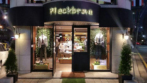   수트의 ‘V존’ 돋보이게 하는 셔츠, 다양한 디자인 확산