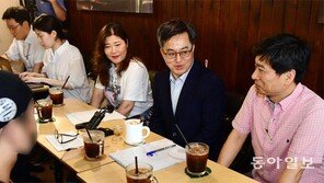 車소비세 19일부터 인하… ‘수수료율 0%대’ 소상공인 페이 도입