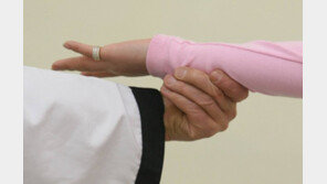 성욕에 눈 먼 ‘미친놈’에게 살아남는 법?…“대들고, 깨물고, 소리쳐라”