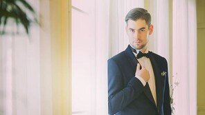 ‘득남’ 페트리, 한국생활 4년차 핀란드人…턱시도 사진 ‘훈훈’