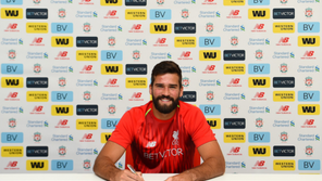 알리송의 리버풀행 재촉한 살라…“이봐, 뭘 기다리고 있어?”