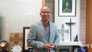 “교회가 부자처럼 보인다면 제대로 부흥한 게 아니죠”